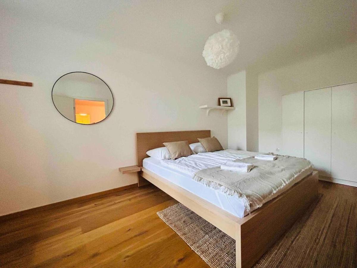 Urbaner Charme: Stilvolles Wohnen Im Herzen Wiens Exterior photo